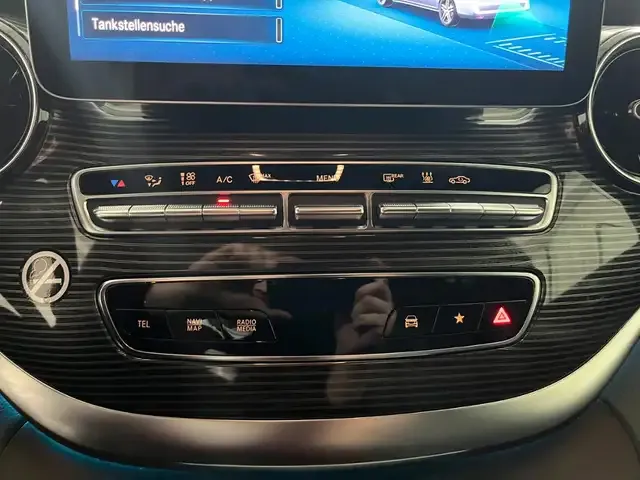 Mercedes-Benz V 300
