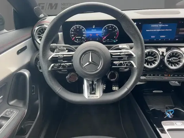 Mercedes-Benz CLA 35 AMG