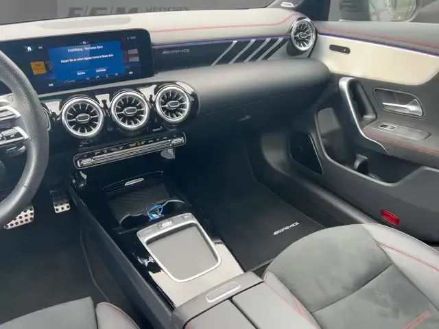 Mercedes-Benz CLA 35 AMG