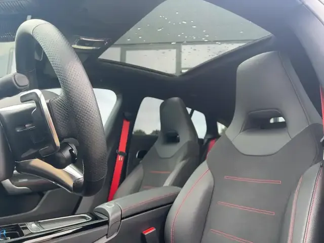 Mercedes-Benz CLA 35 AMG