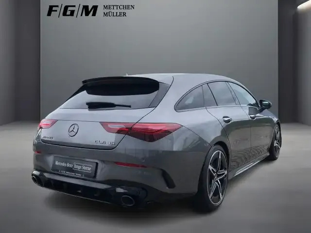 Mercedes-Benz CLA 35 AMG