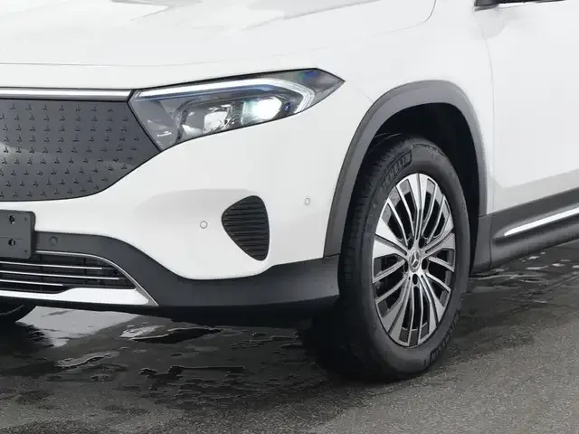 Mercedes-Benz EQB 300