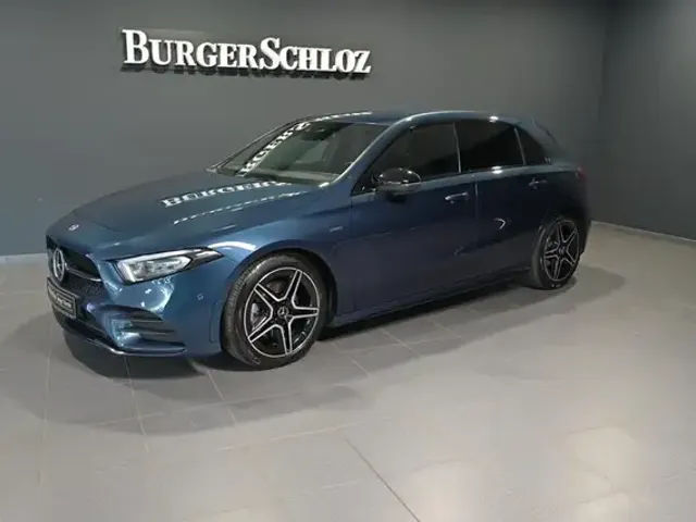 Mercedes-Benz A 220