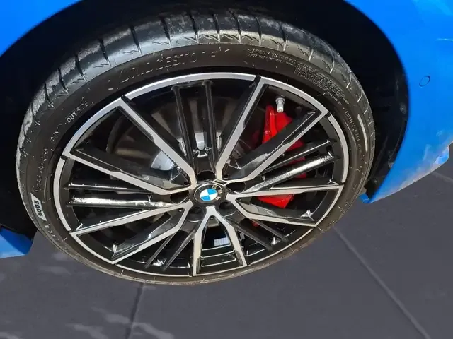 BMW 128