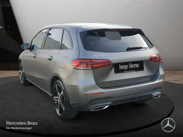 Mercedes-Benz B 250