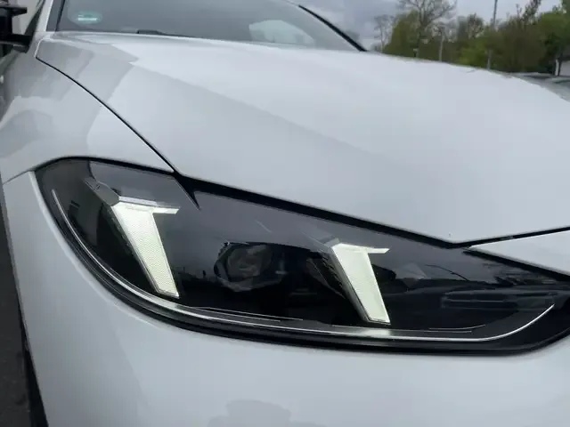 BMW 440
