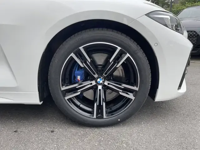 BMW 440