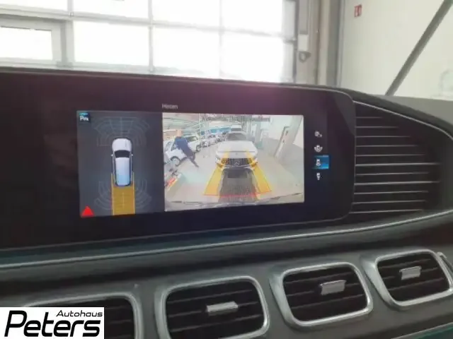 Mercedes-Benz GLS 400