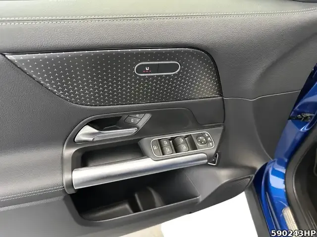 Mercedes-Benz GLA 180