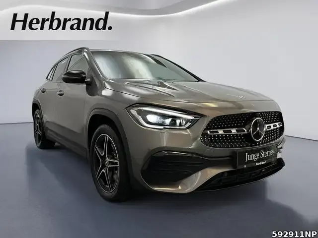 Mercedes-Benz GLA 250