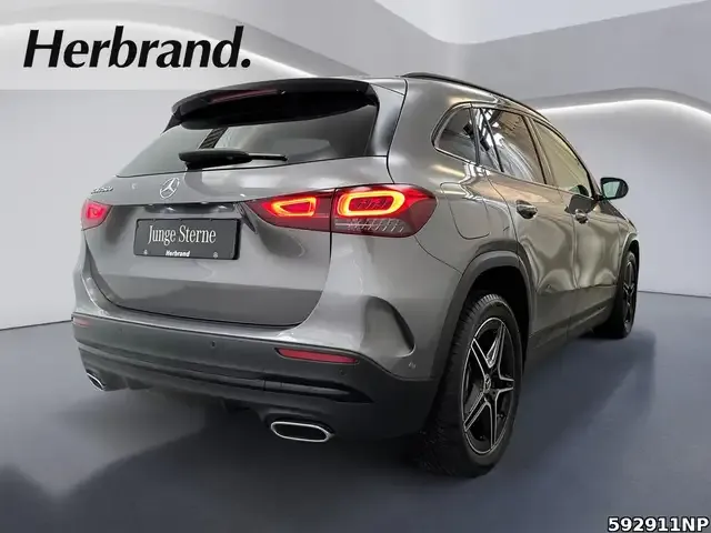 Mercedes-Benz GLA 250
