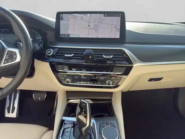 BMW 545