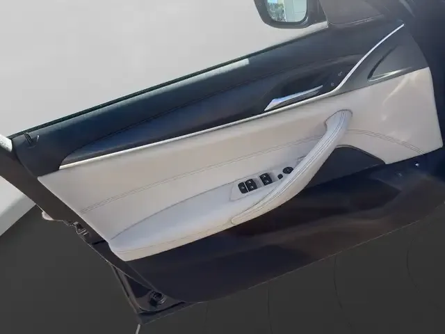 BMW 545