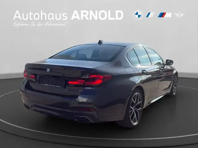BMW 545
