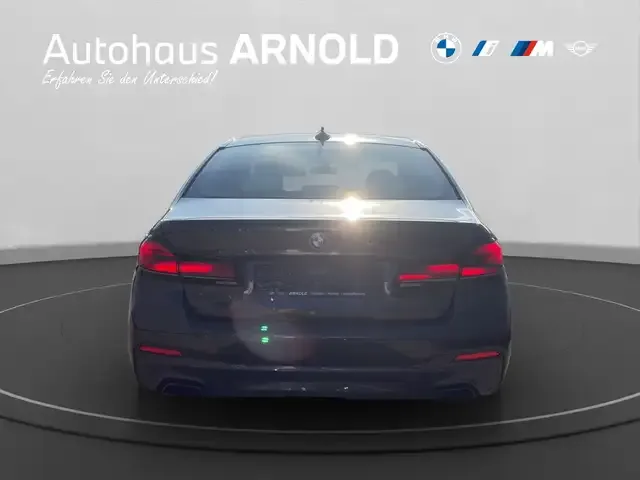 BMW 545