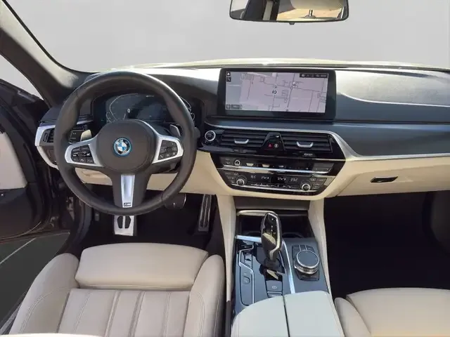 BMW 545