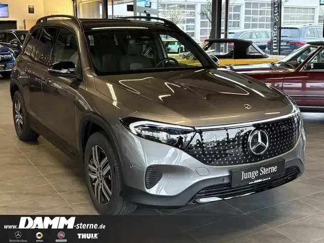 Mercedes-Benz EQB 300