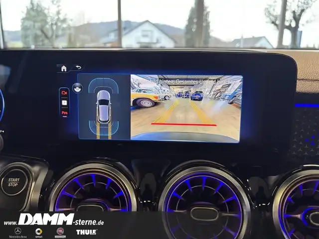 Mercedes-Benz EQB 300