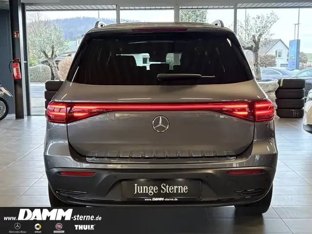 Mercedes-Benz EQB 300