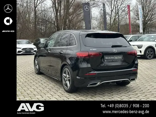 Mercedes-Benz B 180