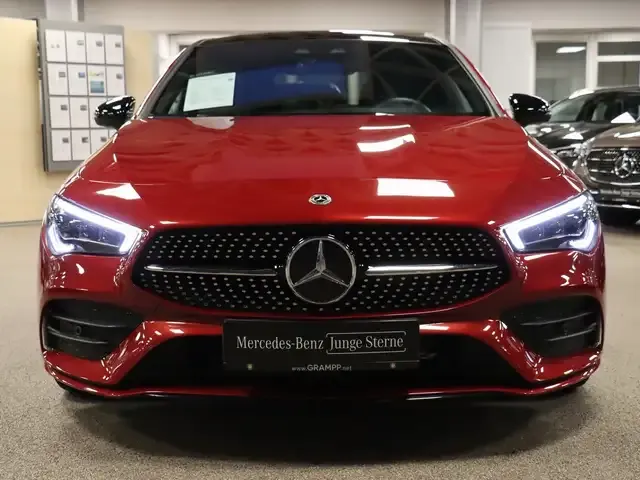 Mercedes-Benz CLA 200