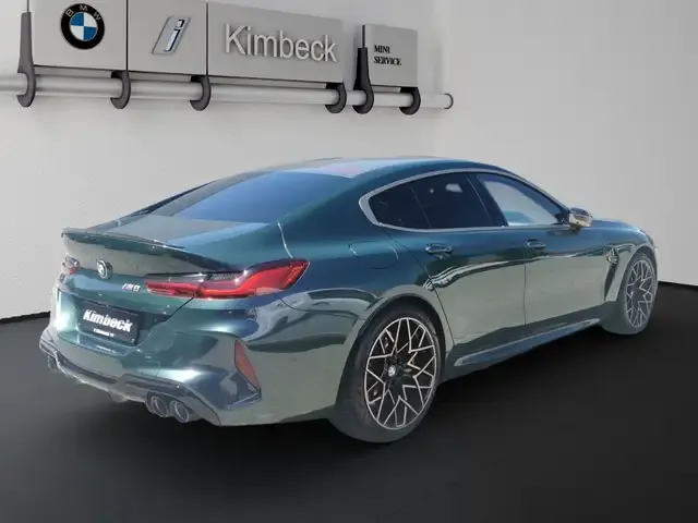 BMW M8