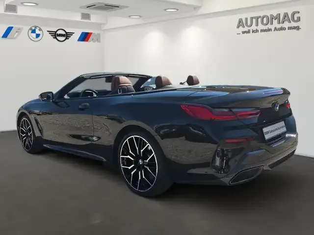 BMW 840