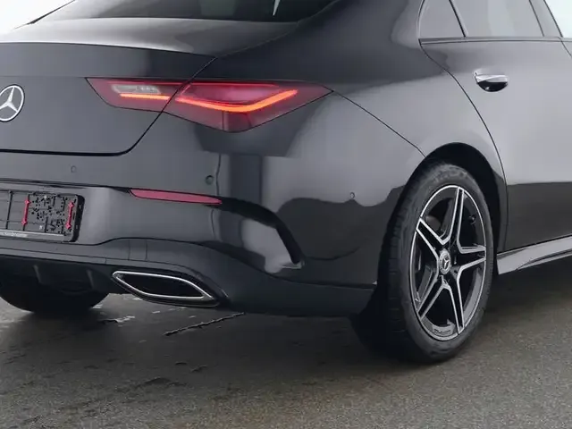 Mercedes-Benz CLA 200