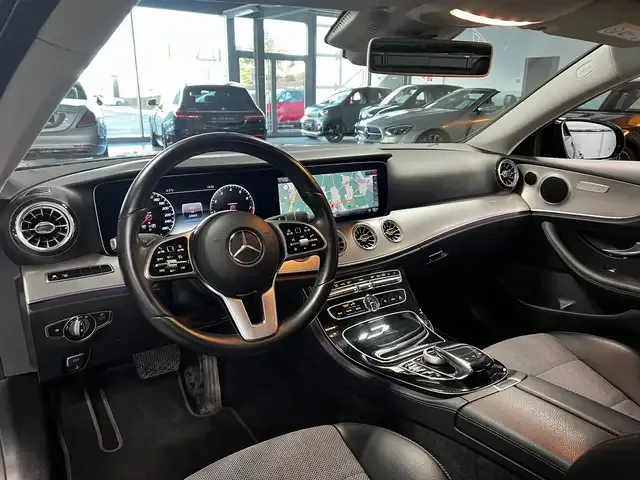 Mercedes-Benz E 200