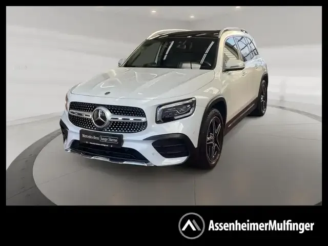 Mercedes-Benz GLB 220