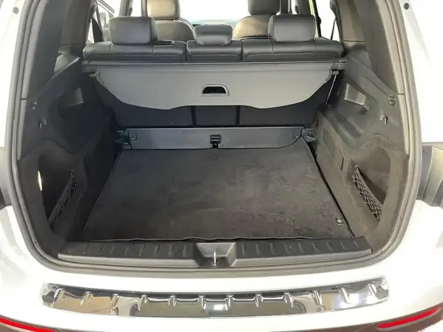 Mercedes-Benz GLB 220