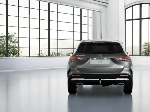Mercedes-Benz GLA 200