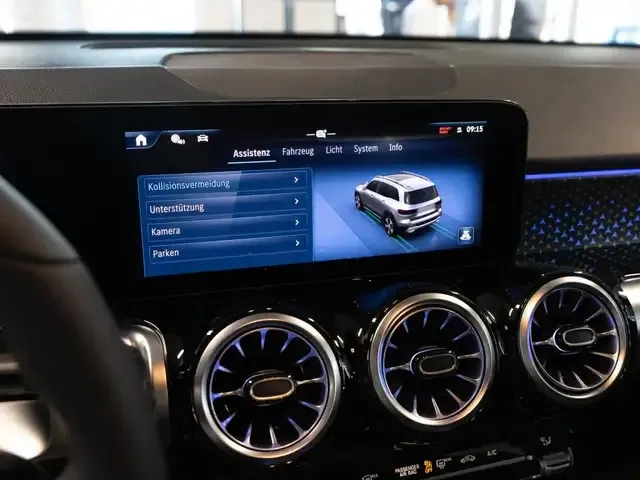 Mercedes-Benz GLB 200