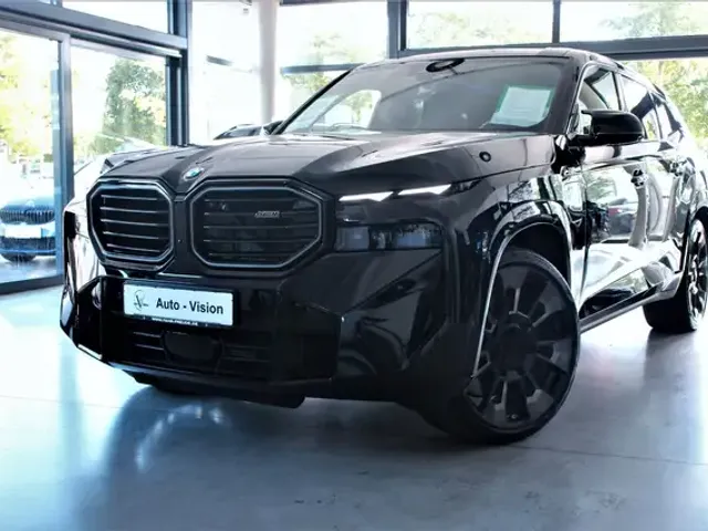 BMW XM