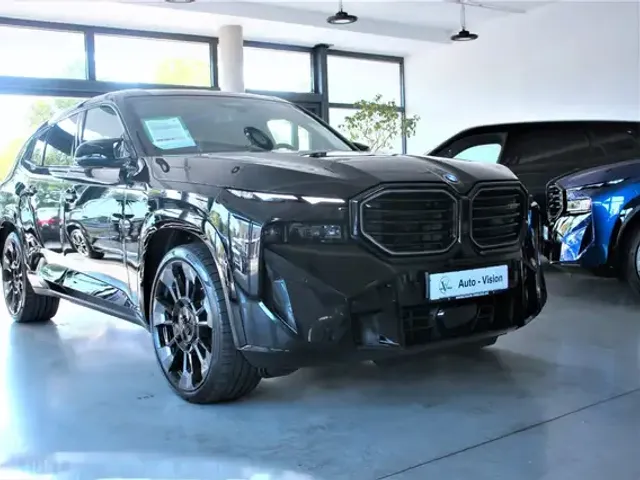 BMW XM