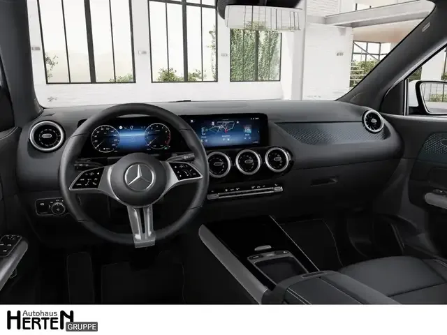Mercedes-Benz GLA 180