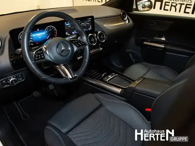 Mercedes-Benz GLA 180