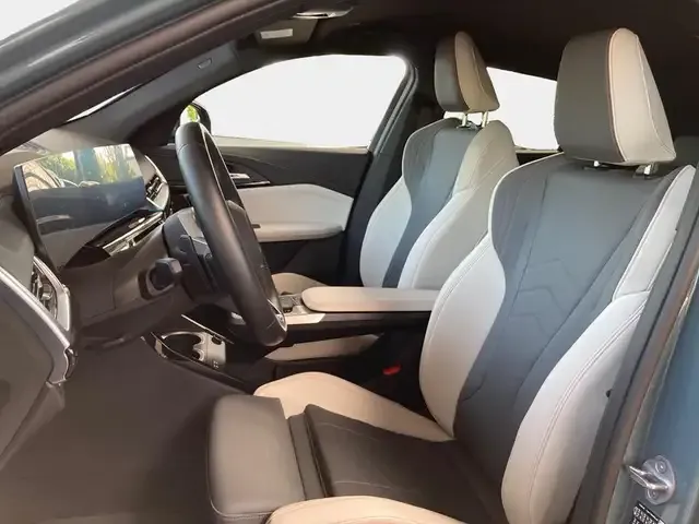 BMW iX2