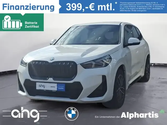 BMW iX1