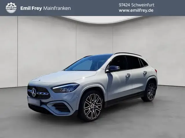 Mercedes-Benz GLA 200