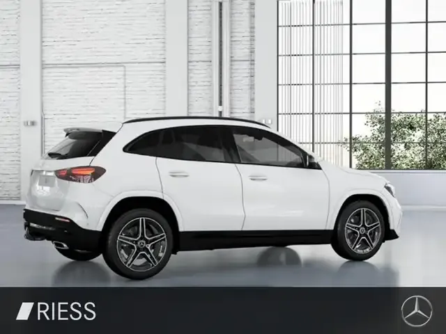 Mercedes-Benz GLA 220