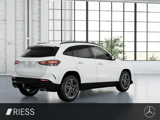 Mercedes-Benz GLA 220
