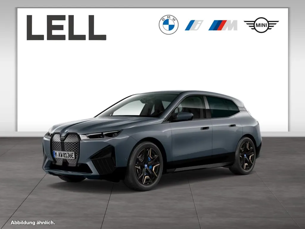 BMW iX