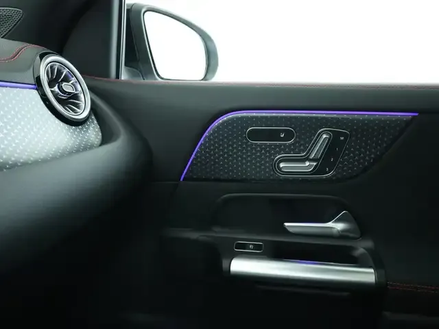 Mercedes-Benz EQA 300