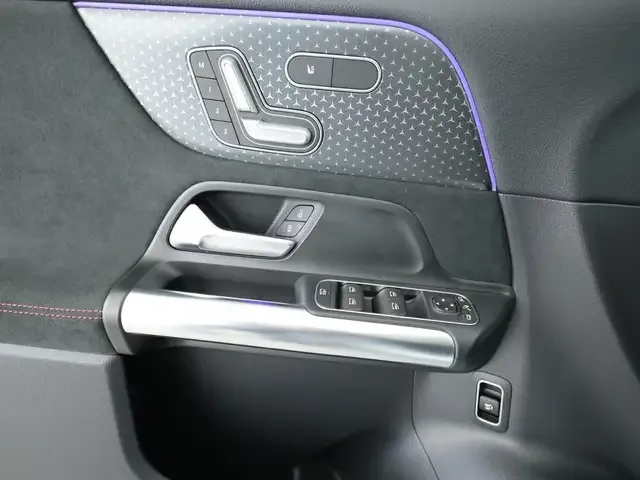 Mercedes-Benz EQA 300