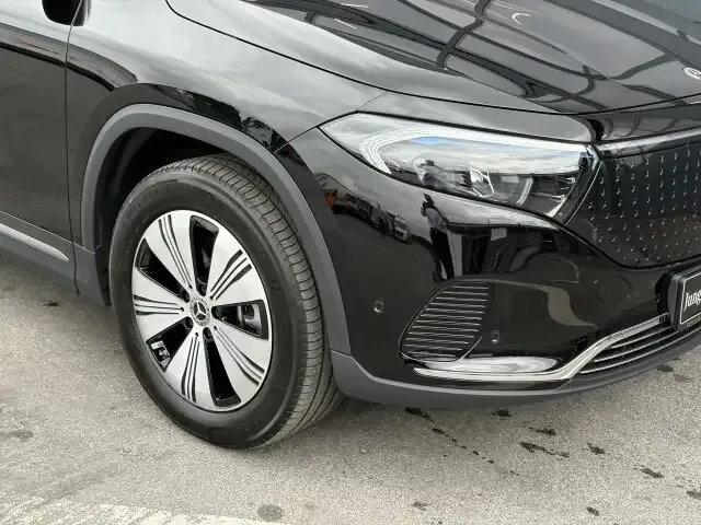 Mercedes-Benz EQA 300