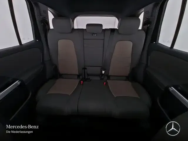 Mercedes-Benz EQB 300