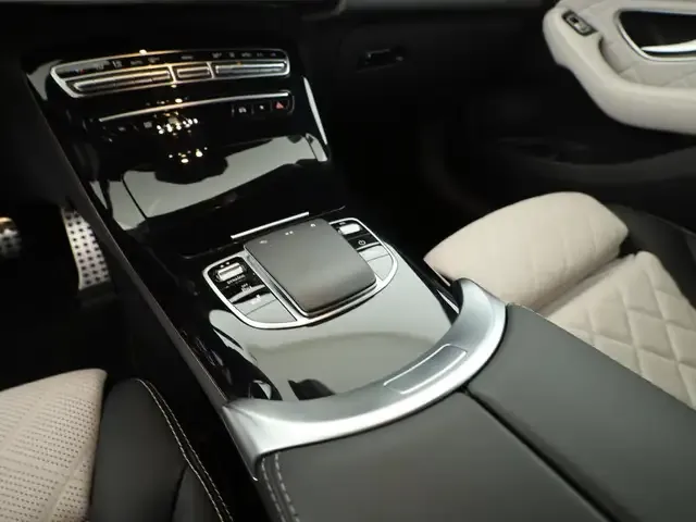Mercedes-Benz EQC 400