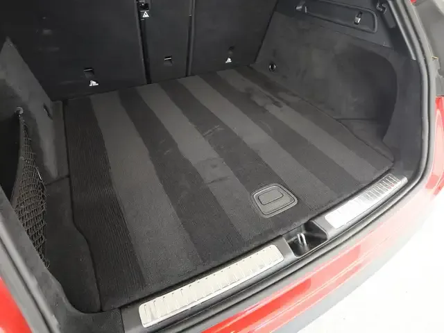 Mercedes-Benz EQC 400