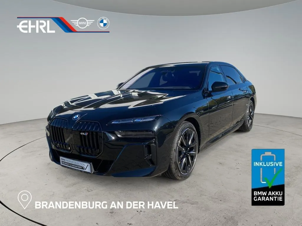 BMW i7